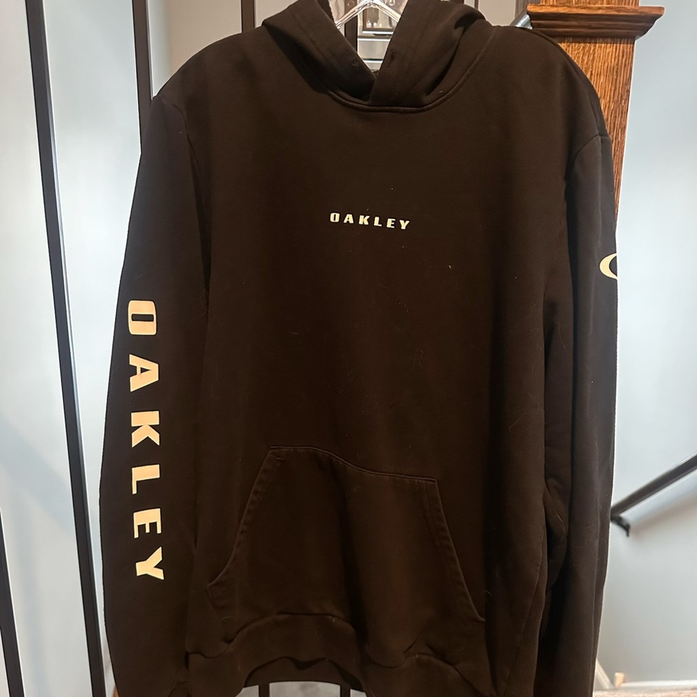 Oakley hoodie